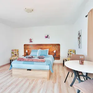 https://alexandra-studio.in-canary-islands.com